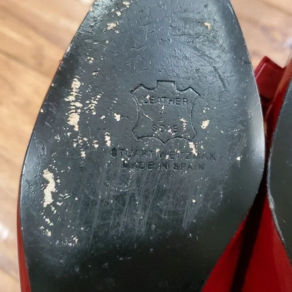 Stuart Weitzman Pointy Red Patent Flats - Picture 7 of 9